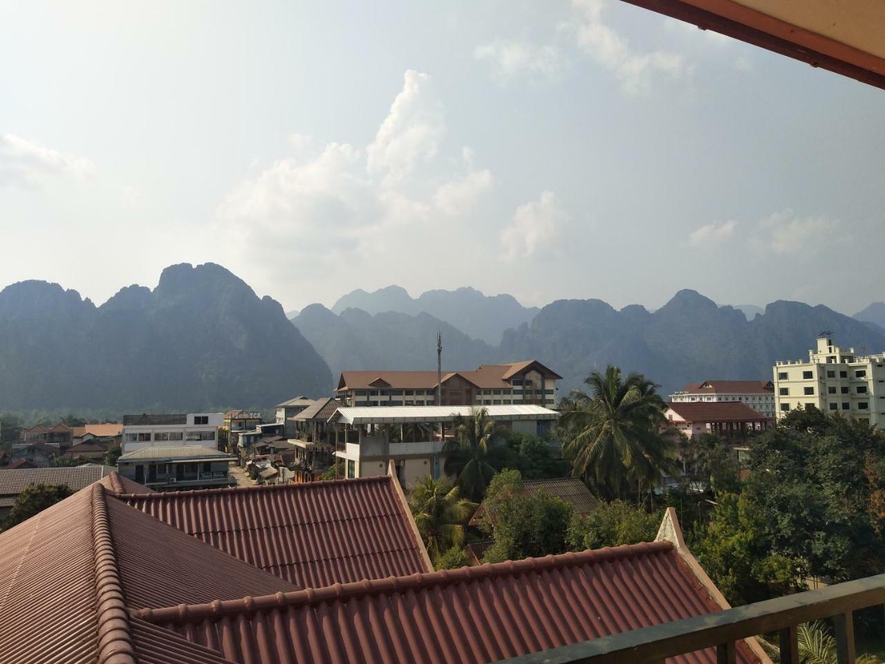 Pangu Hotel - 盘古酒店 Vang Vieng Exterior foto